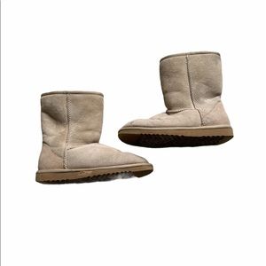 UGG classic Sherpa boot